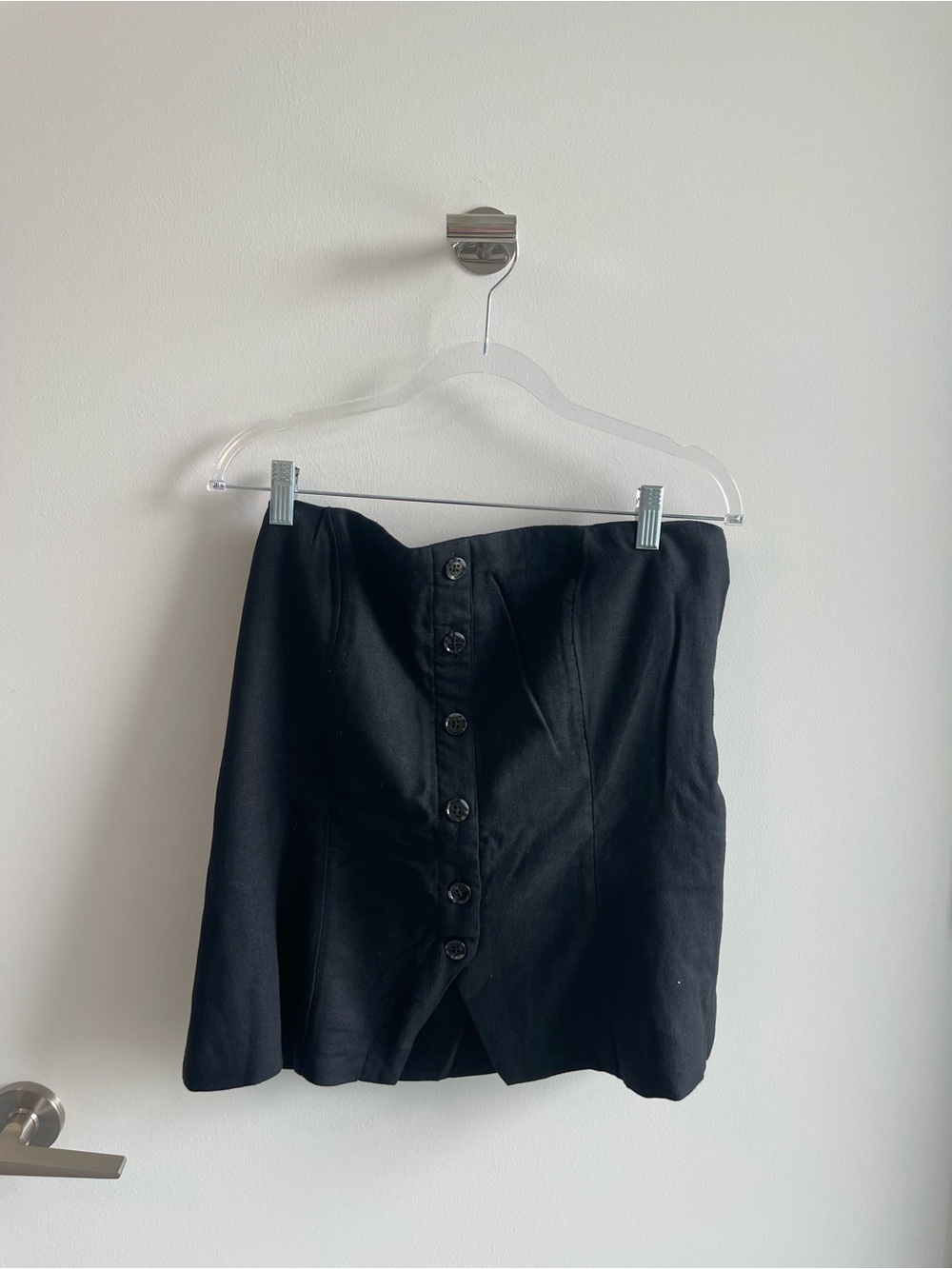 Abercrombie Black Linen Blend Sleevless Button Down Top